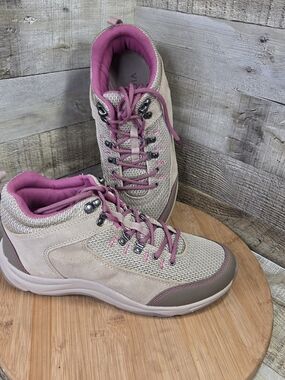 VIONIC Women's CYPRESS Water-Resistant Hiking Shoes SZ 9.5